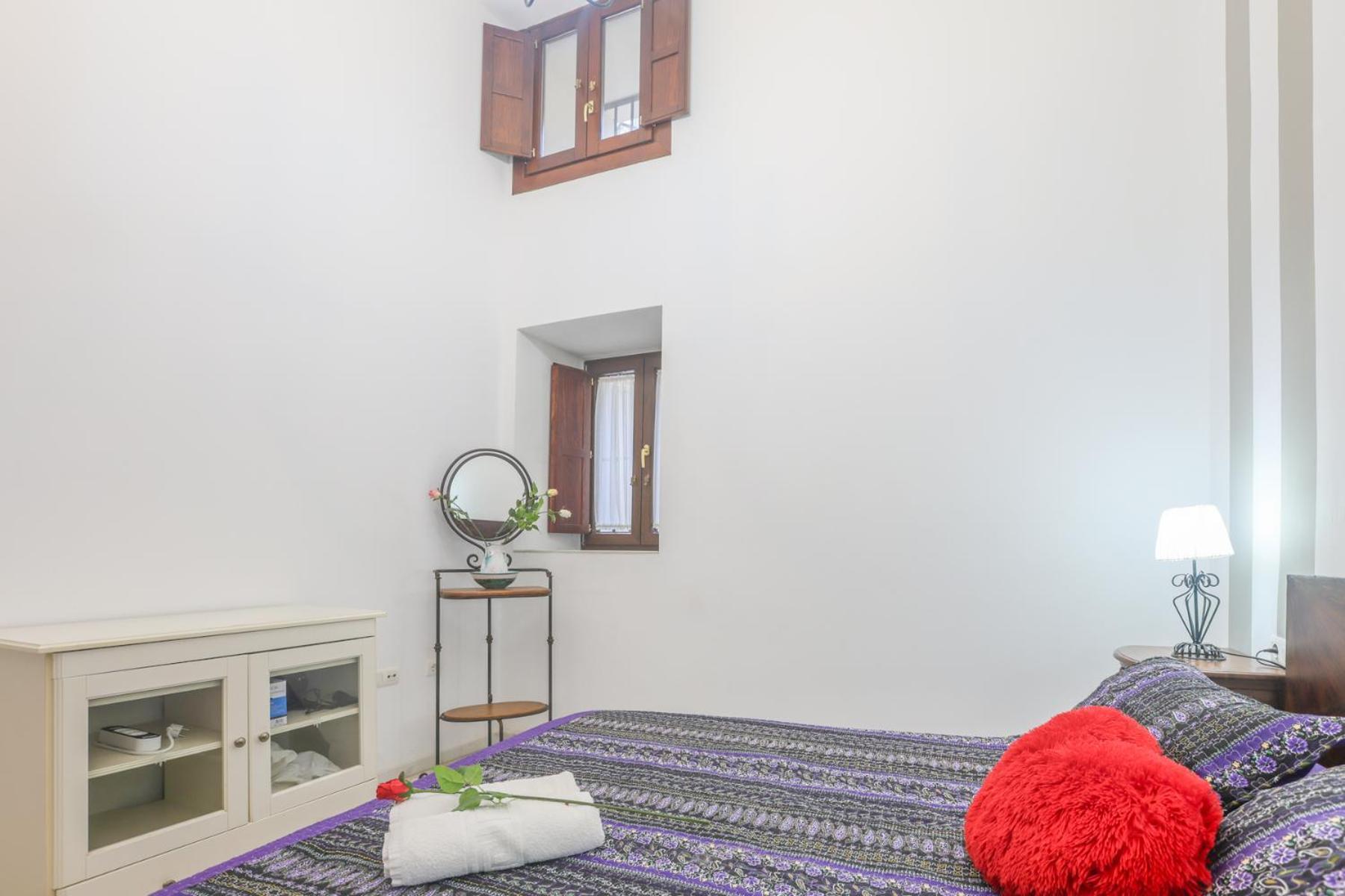 Galindo Center Premium Suites, Free Parking Sevilla Buitenkant foto