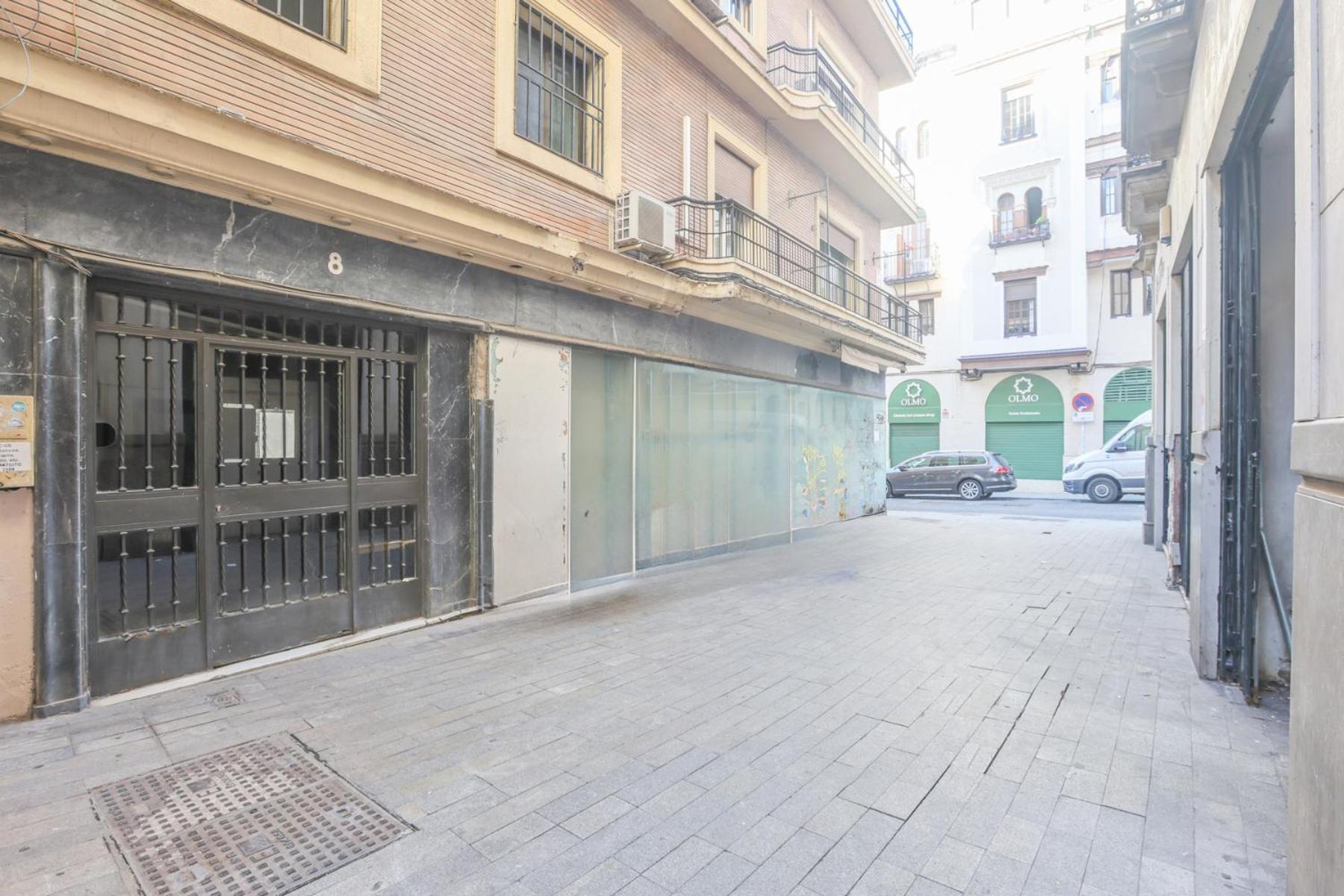 Galindo Center Premium Suites, Free Parking Sevilla Buitenkant foto